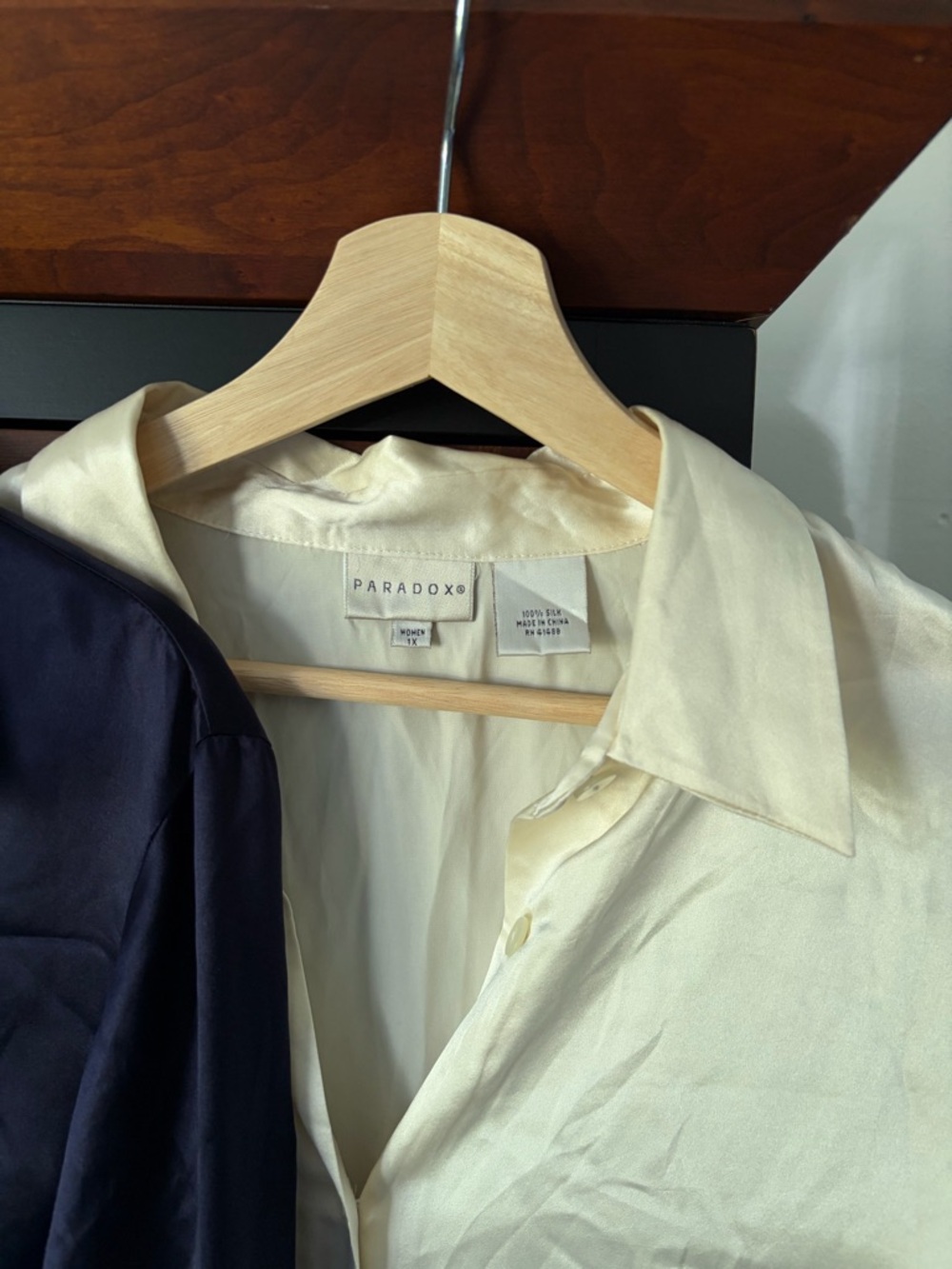 Paradox 100% Silk Blouse Bundle - Picture 4 of 6